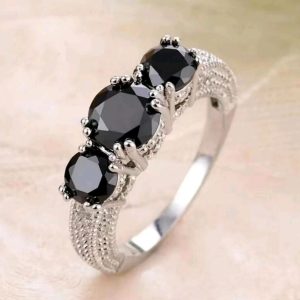 💚✨ Anillo Con Una Exclusiva Piedra Onix ✨💚