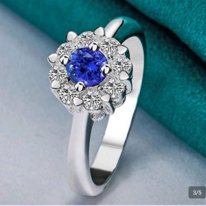 💚✨ Anillo Con RUBI Azul de Plata Ley 925 ✨💚