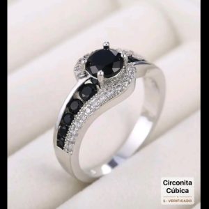 💚✨ Anillo En Acero Inoxidable Zircon Negro✨💚